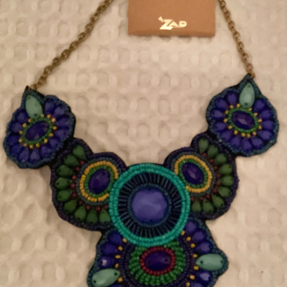 ZAD NECKLACE. NEW WITH TAGS. - Picture 3 of 3